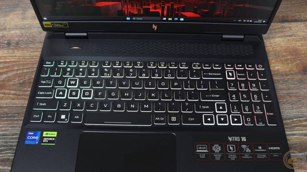 Acer Nitro 16 AN16-512