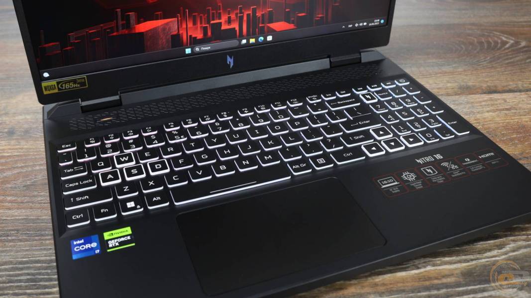 Acer Nitro 16 AN16-512