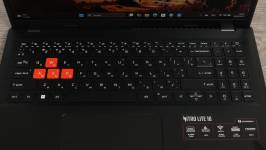 Acer NITRO Lite NL-16-71G-56P7-3