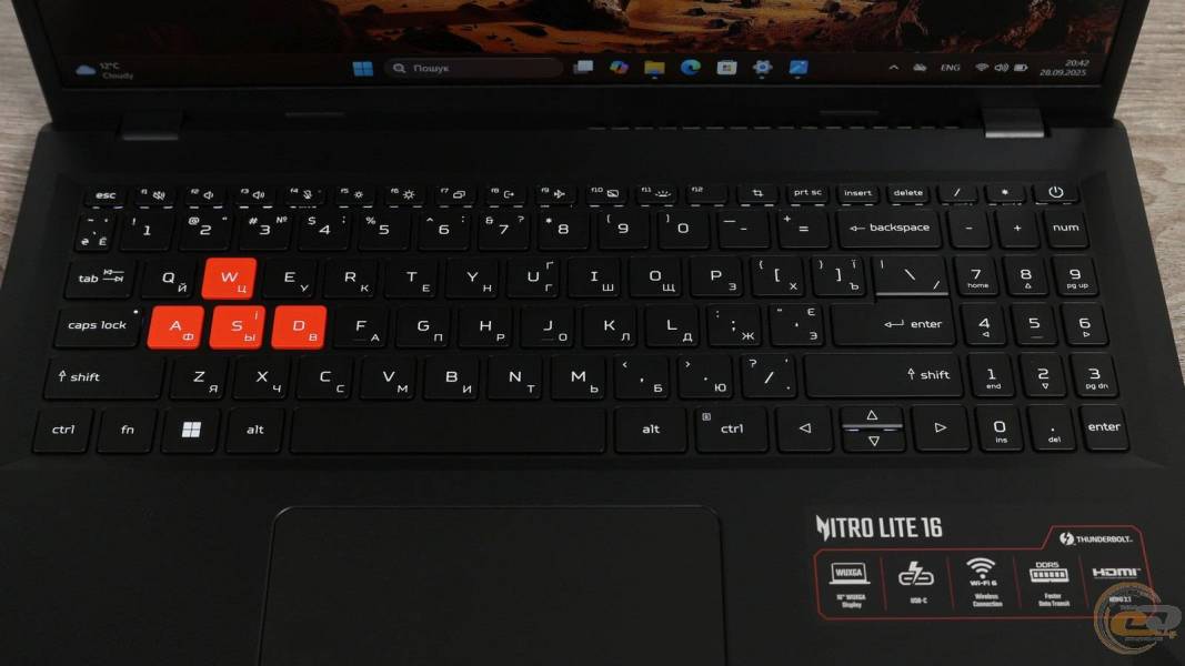 Acer NITRO Lite NL-16-71G-56P7-3