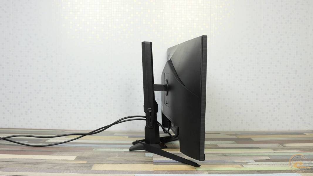 Acer Nitro XV272UF3-4-1