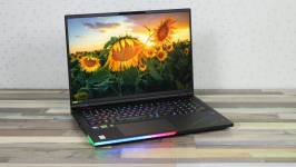 Acer Predator Helios 18 AI-10