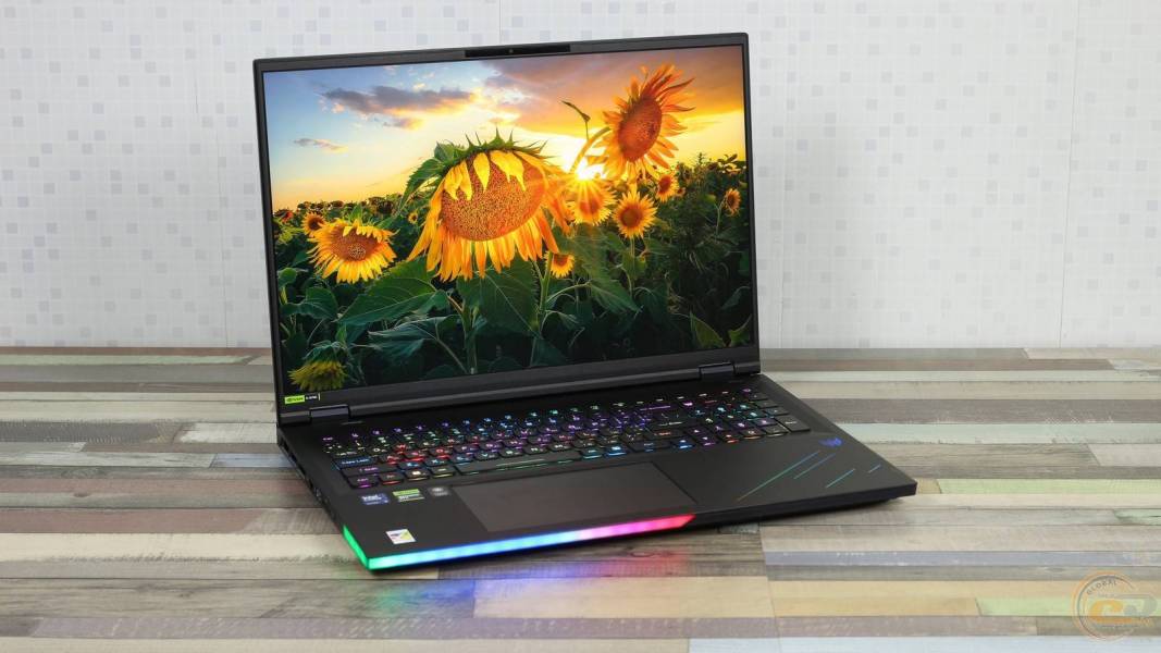 Acer Predator Helios 18 AI-10