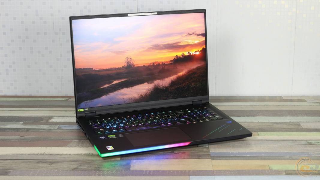 Acer Predator Helios 18 AI-10