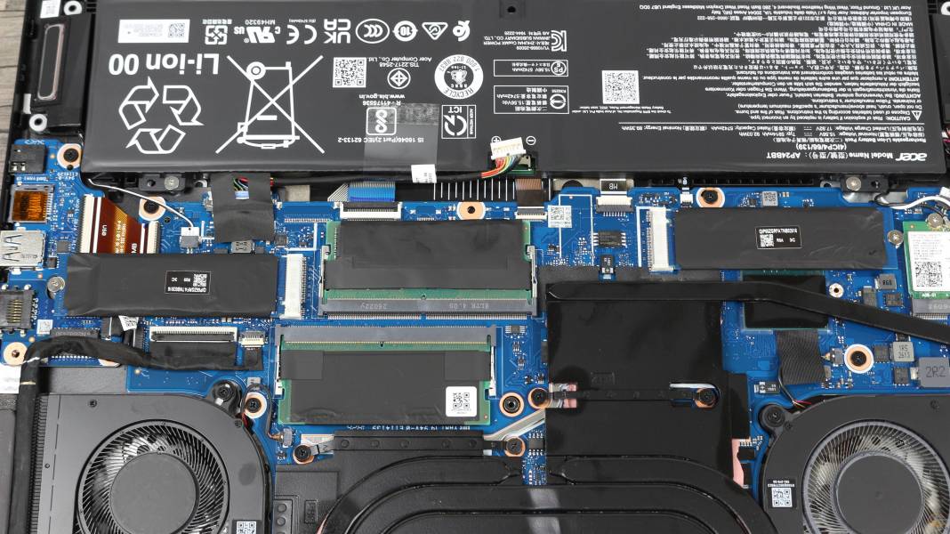 Acer Predator Helios Neo 16S-9