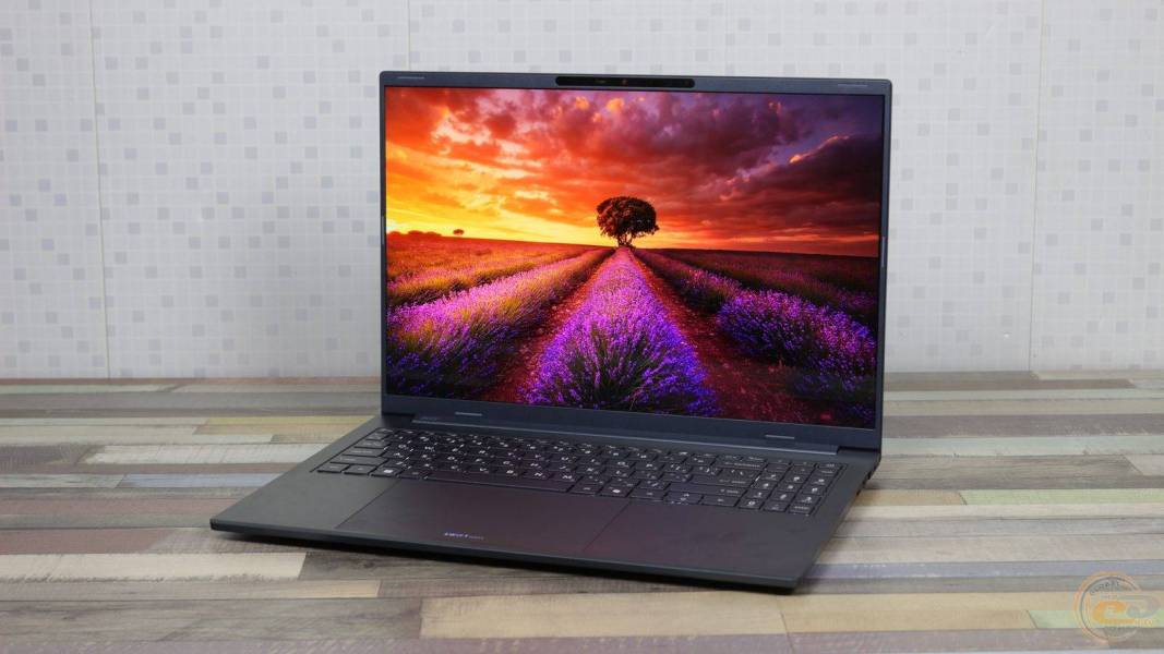 Acer Swift Go 16 AI-10
