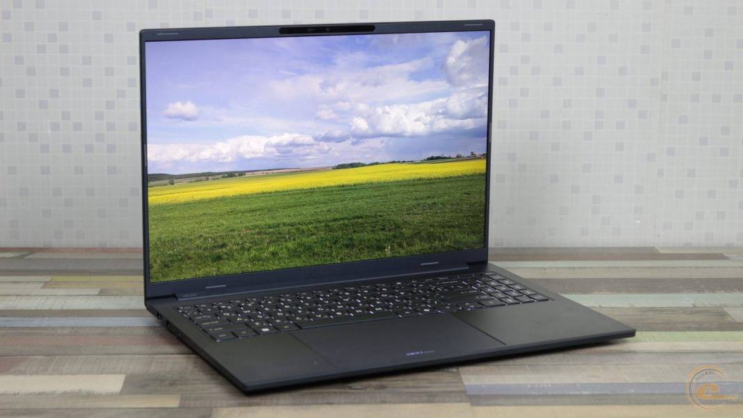 Acer Swift Go 16 AI-10