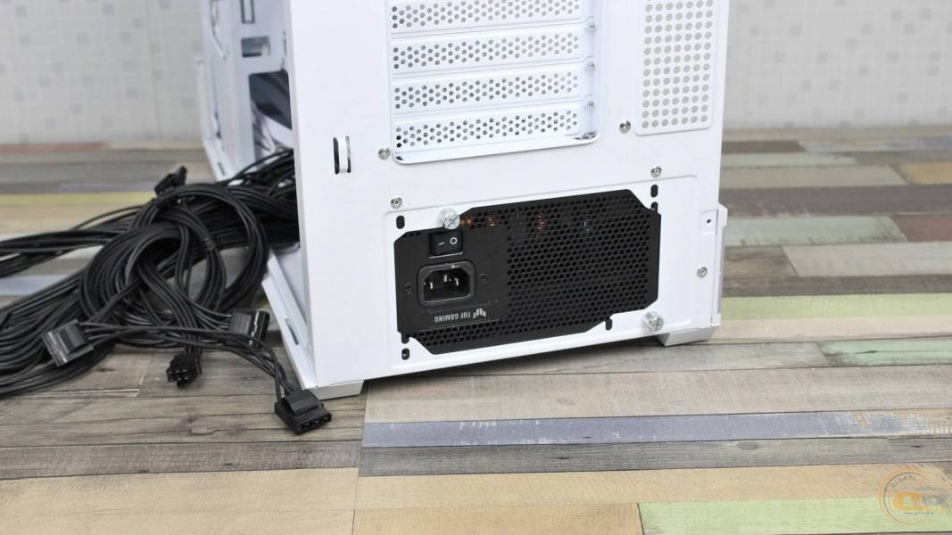 AeroCool P500B Digi-WT-v1-6