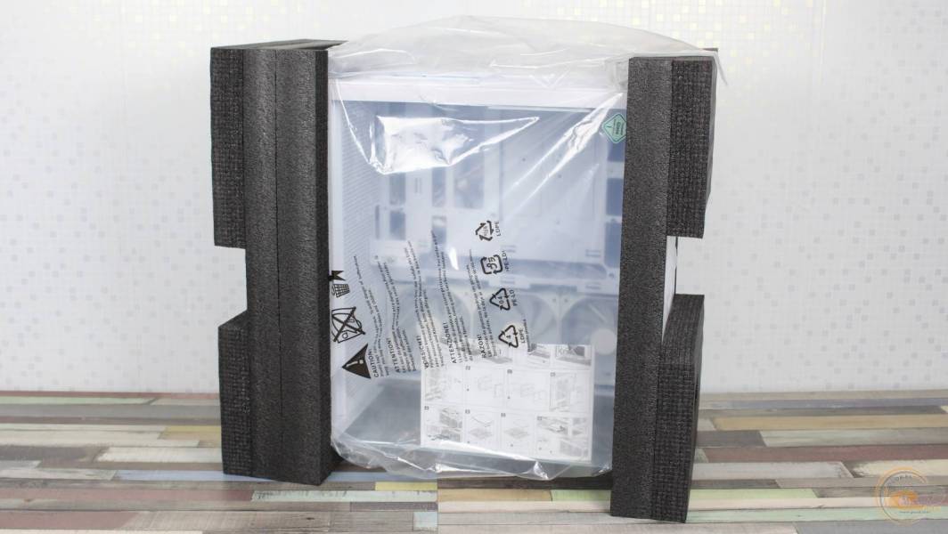 AeroCool P500B Digi-WT-v1