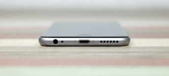 Apple iPhone 6S 1