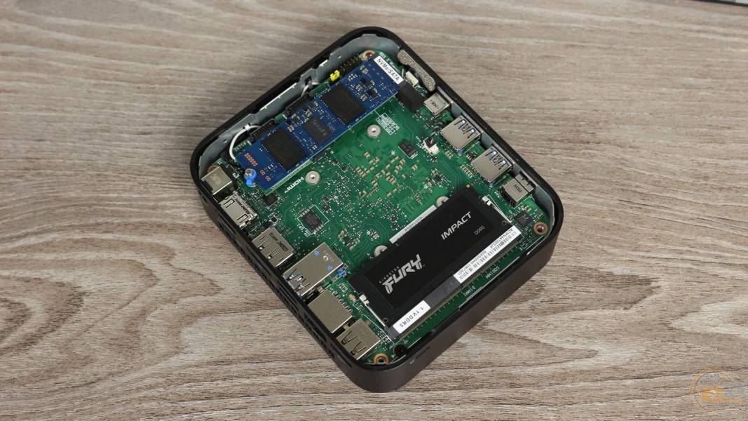 ASUS NUC14-3