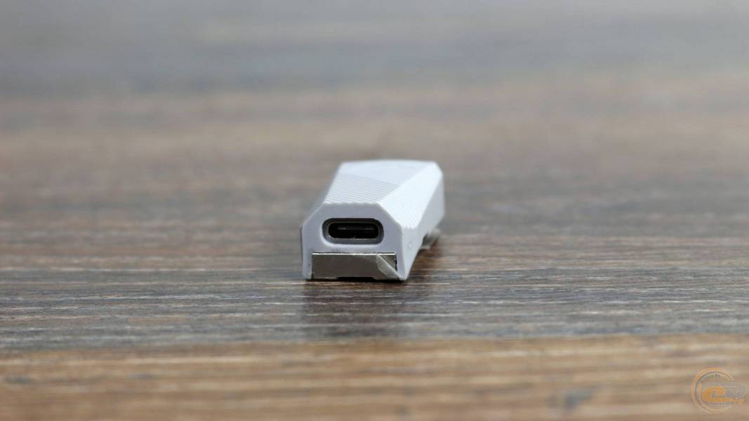 ASUS_ROG-FALCHION-RX-LOW-PROFILE-2