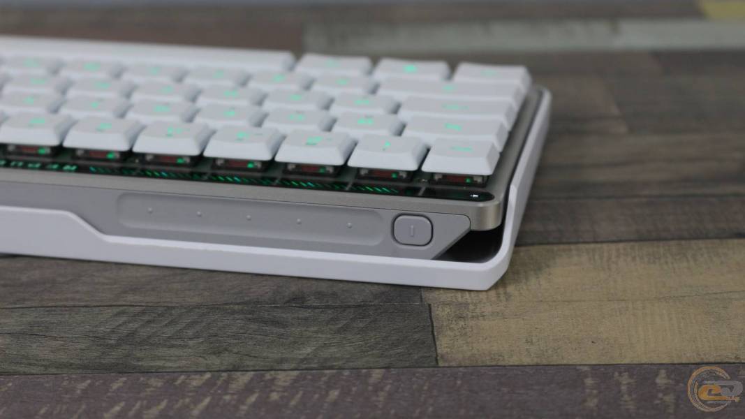 ASUS_ROG-FALCHION-RX-LOW-PROFILE-3