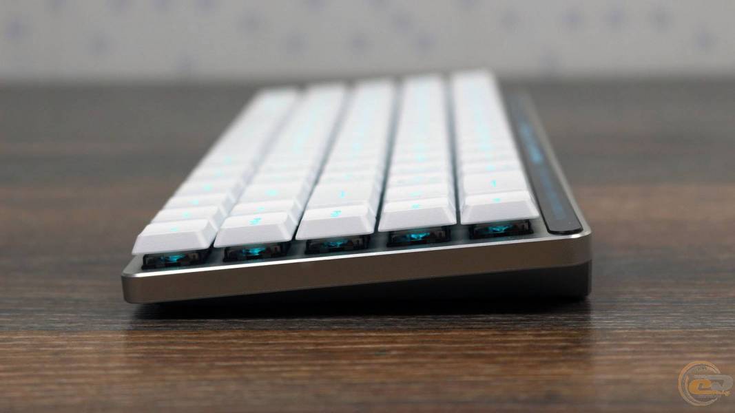 ASUS_ROG-FALCHION-RX-LOW-PROFILE-5