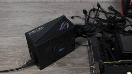 ASUS_ROG-STRIX-1000W Gold Aura2