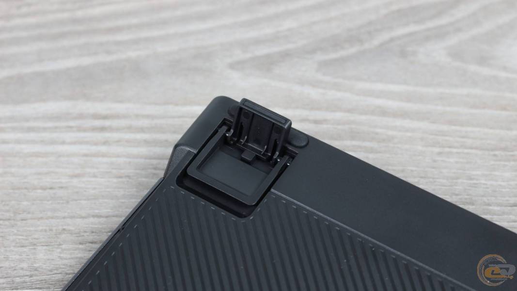 ASUS ROG Azoth 96 HE-4