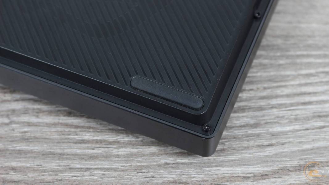 ASUS ROG Azoth 96 HE-4