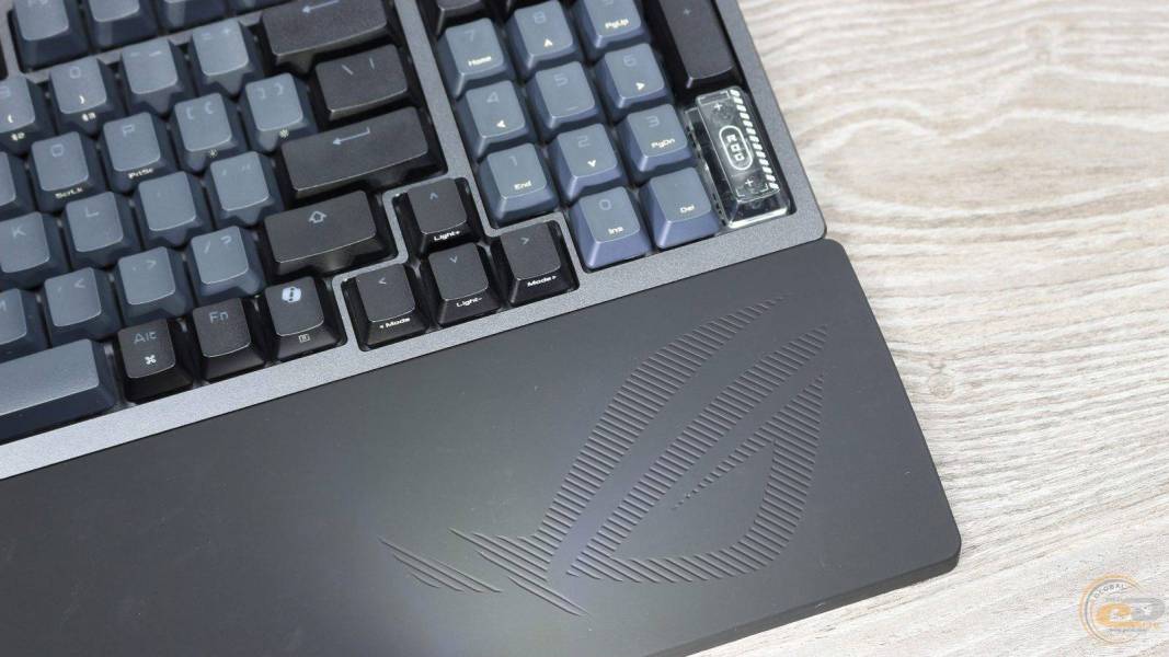 ASUS ROG Azoth 96 HE-5-2