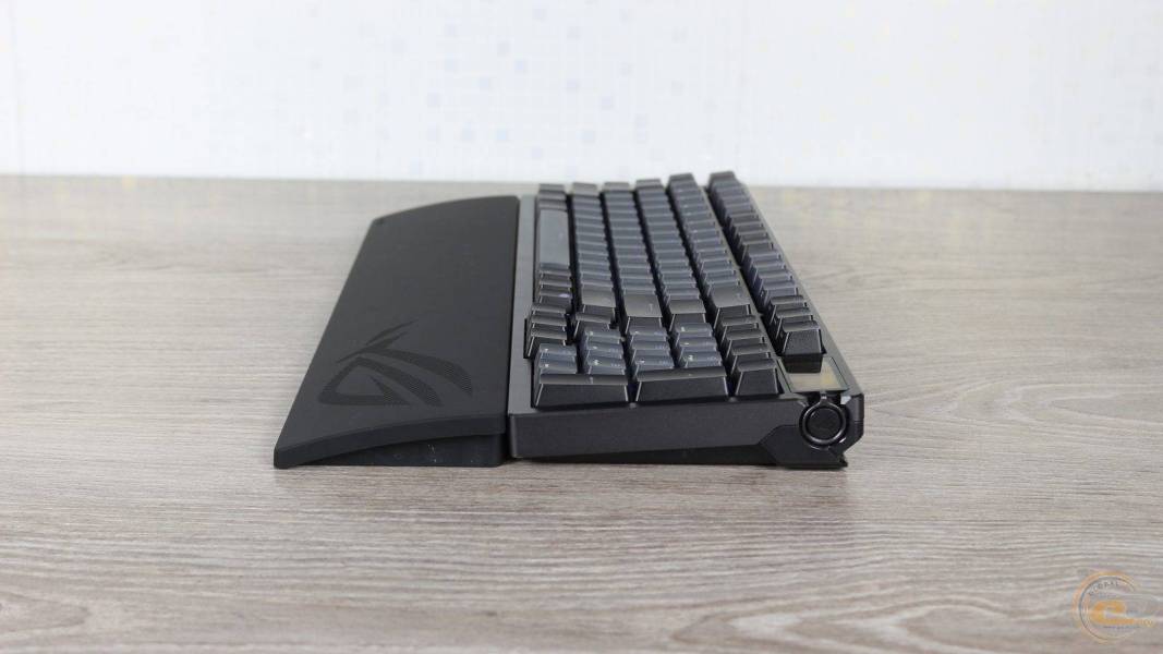 ASUS ROG Azoth 96 HE-5-2