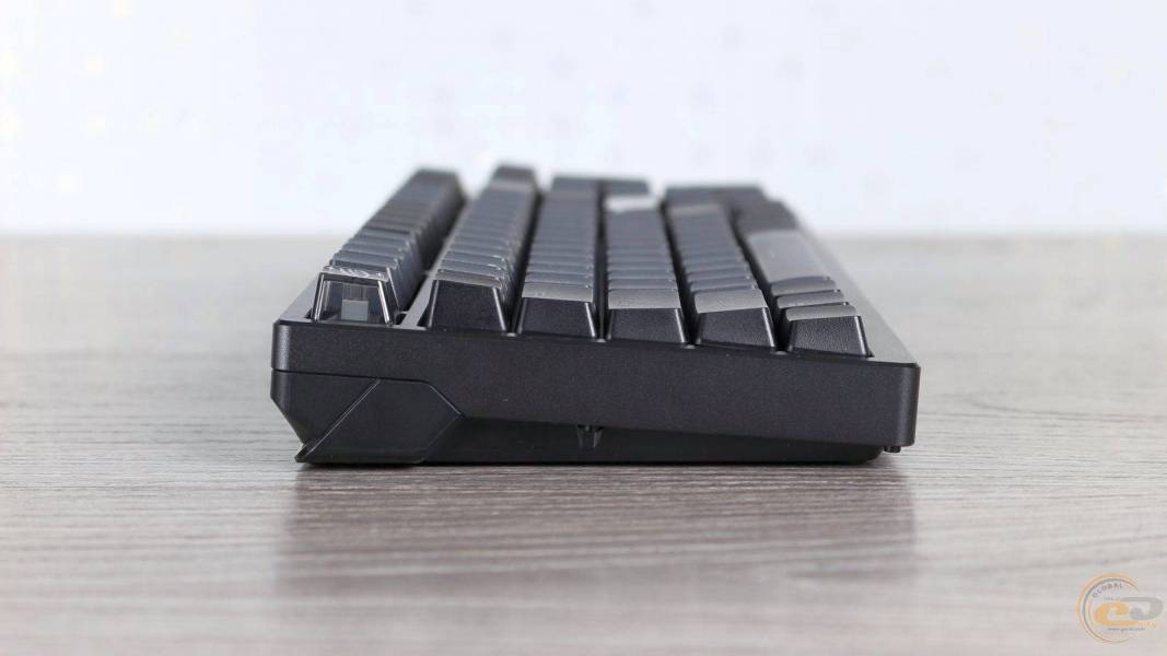 ASUS ROG Azoth 96 HE-7-1