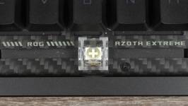 ASUS ROG Azoth Extreme-10