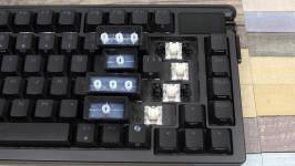 ASUS ROG Azoth Extreme-11