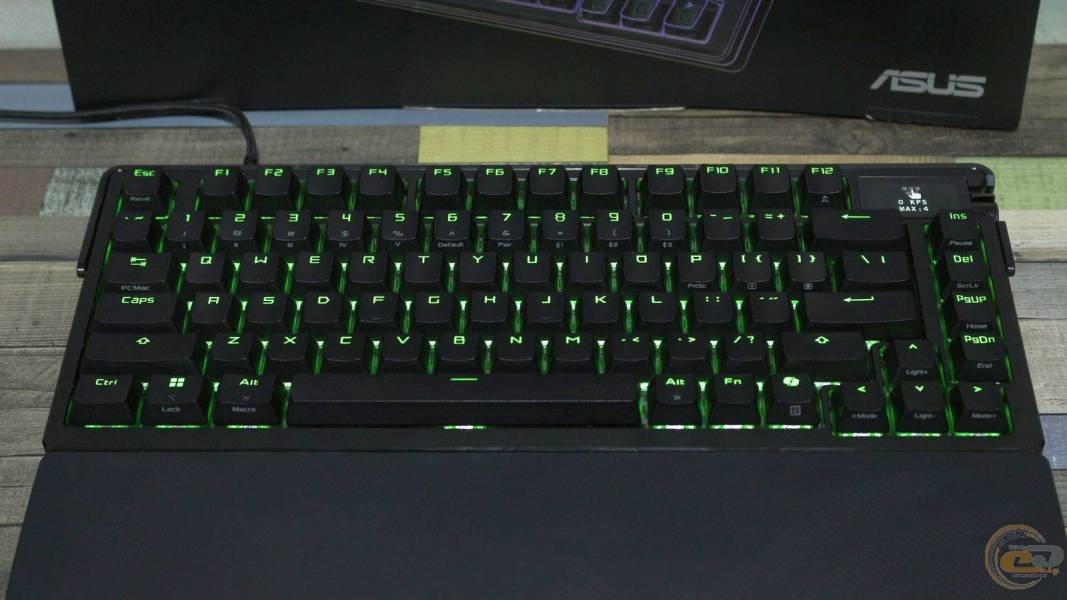 ASUS ROG Azoth Extreme-12