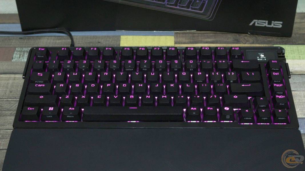 ASUS ROG Azoth Extreme-12