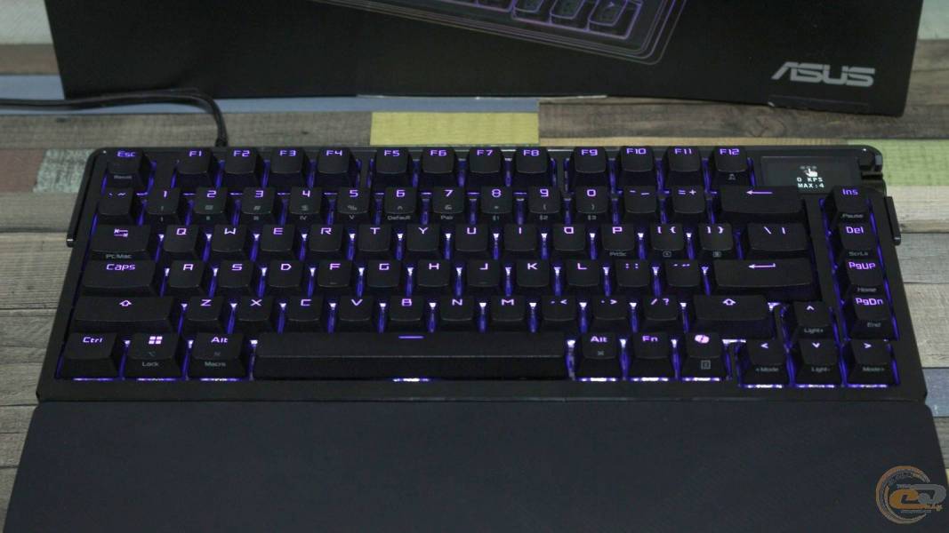 ASUS ROG Azoth Extreme-12