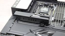 ASUS ROG CROSSHAIR X870E DARK HERO-3