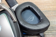 ASUS ROG Delta-4