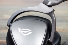 ASUS ROG Delta Core-1