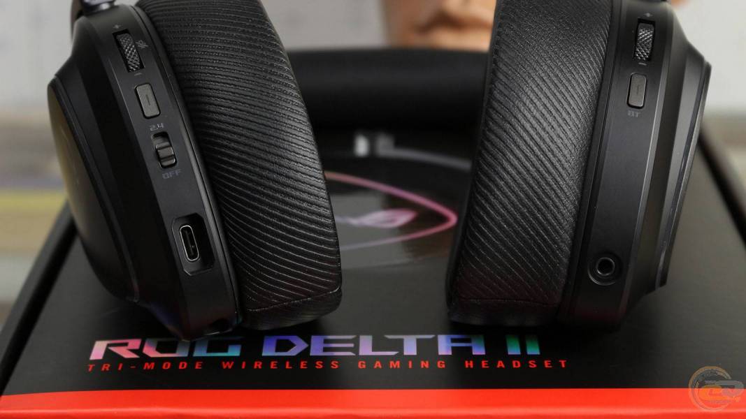 ASUS ROG Delta II-5