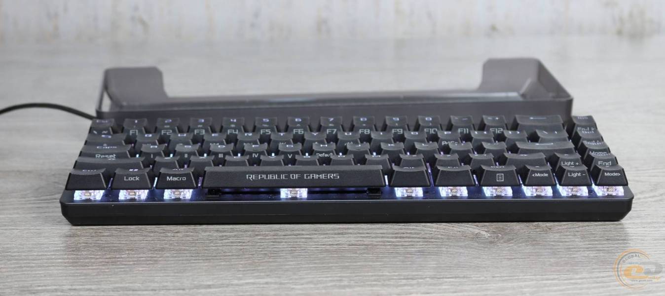 ASUS ROG Falchion Ace2