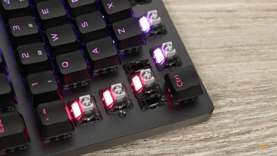 ASUS ROG Falchion Ace 75 HE-8