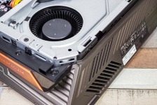 ASUS ROG GR8 II-4