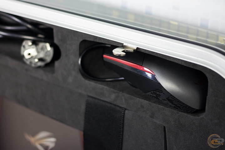 ASUS ROG GX700VO 1