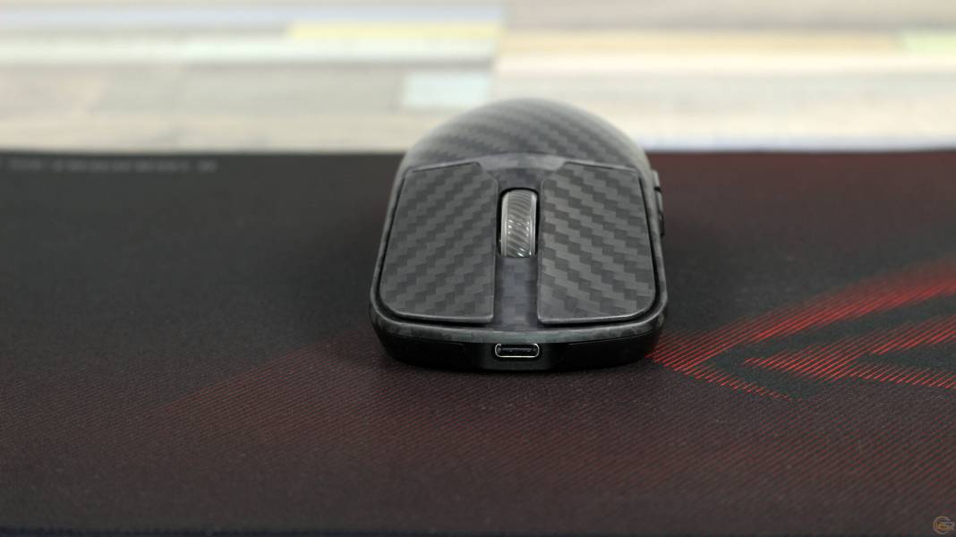 ASUS ROG Harpe Ace Extreme-8