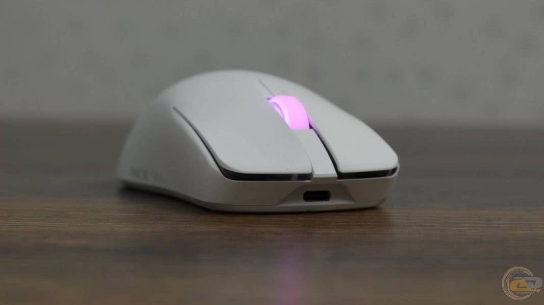 ASUS ROG Harpe II Ace-9