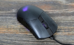 ASUS ROG Pugio II-1