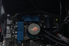 ASUS ROG RYUO 240-3