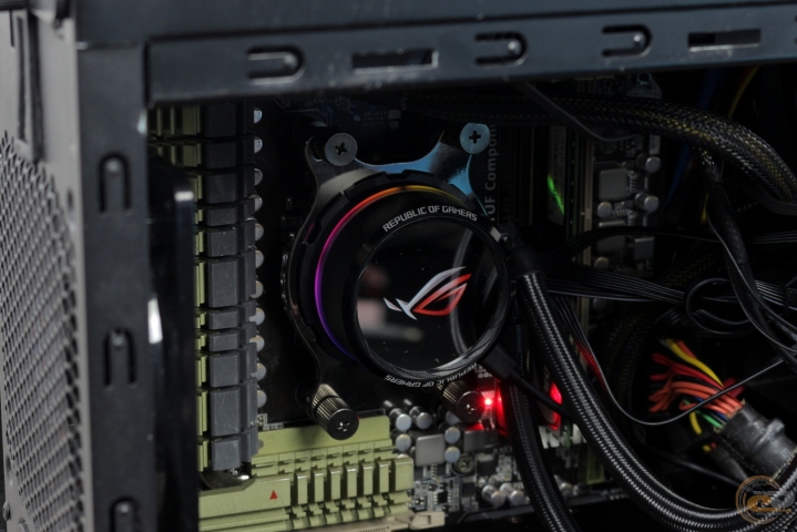 ASUS ROG RYUO 240-3