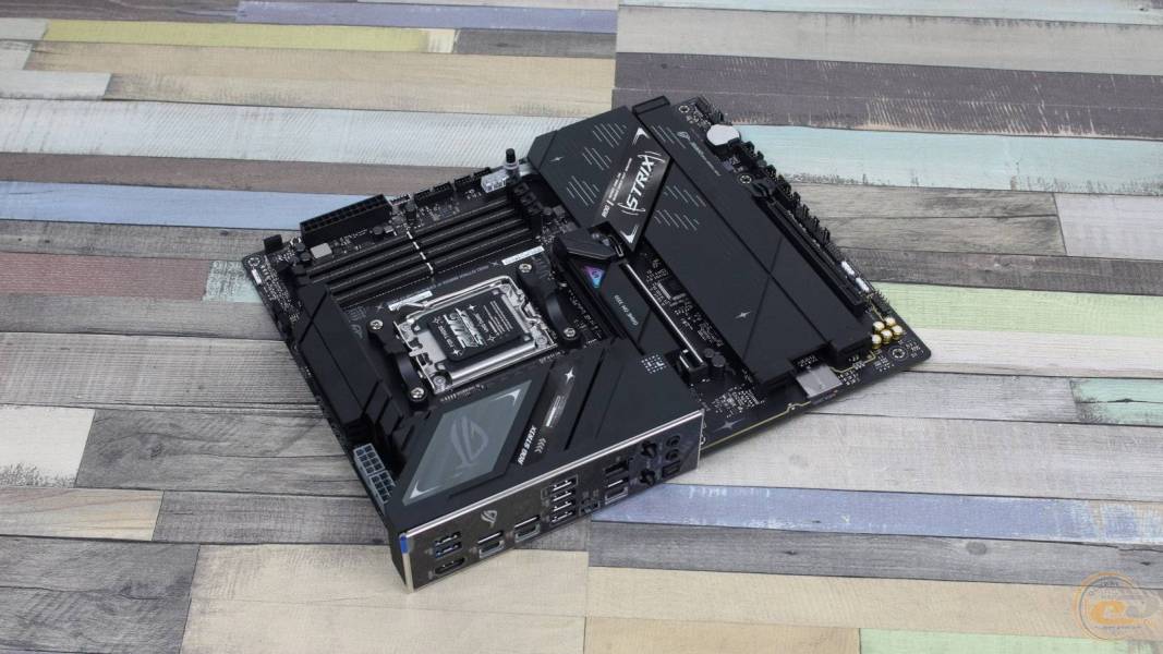 ASUS ROG STRIX B850-F GAMING WIFI7 NEO-4