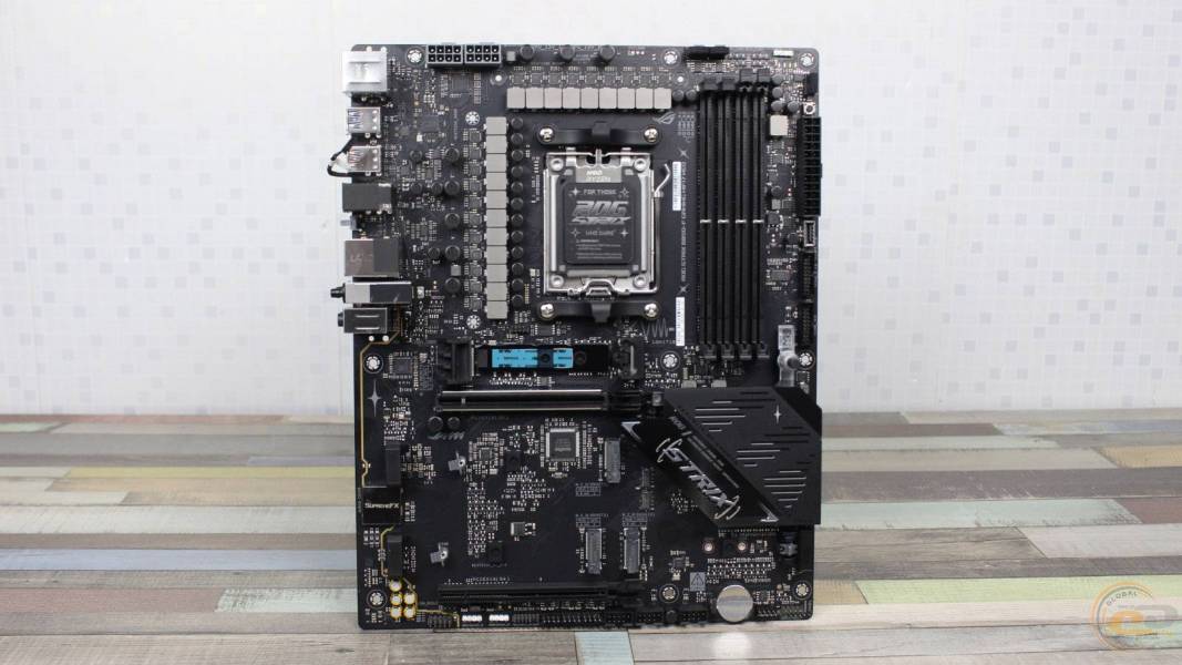 ASUS ROG STRIX B850-F GAMING WIFI7 NEO-4