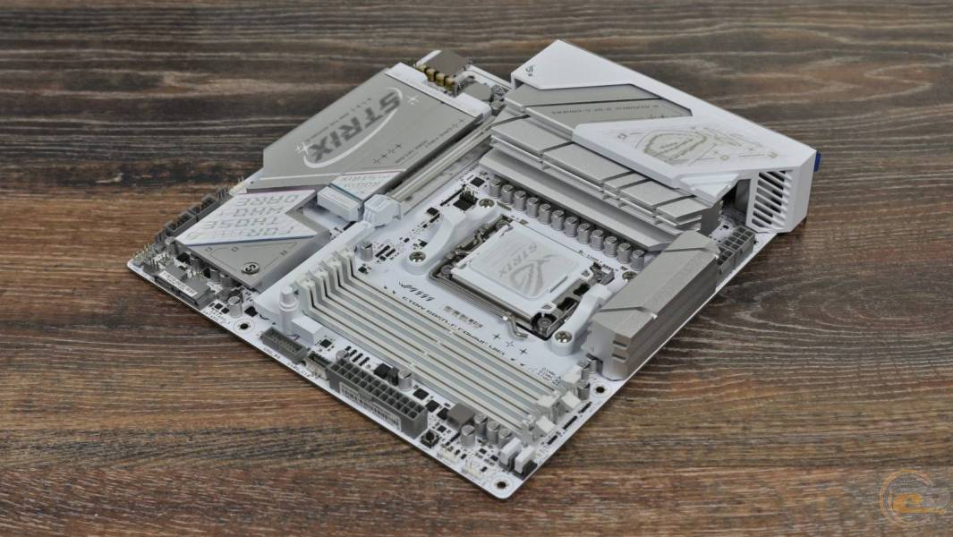 ASUS ROG STRIX B850-G GAMING WIFI-9