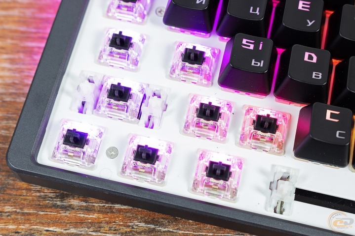 ASUS ROG Strix Flare-3