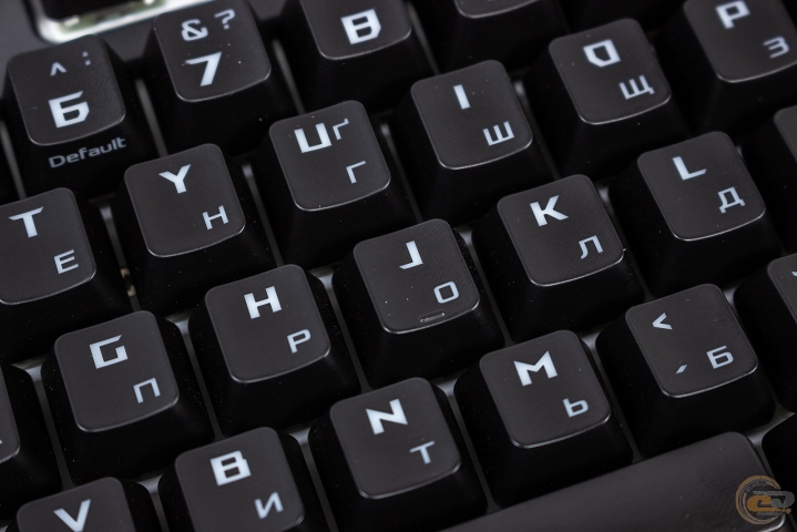 ASUS ROG Strix Flare-3