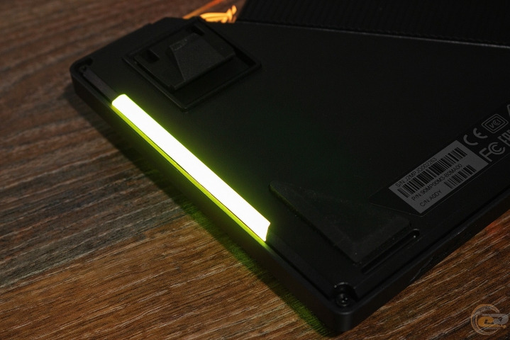 ASUS ROG Strix Flare-4