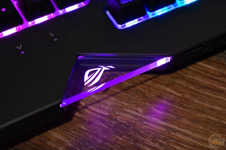 ASUS ROG Strix Flare-4