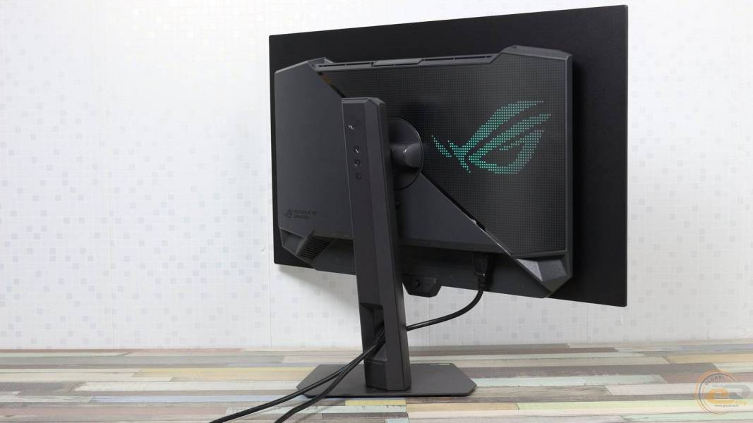 ASUS ROG Strix OLED XG27AQWMG-2-1